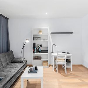 Vibestudio 301 - Central - Ac - Near Parking